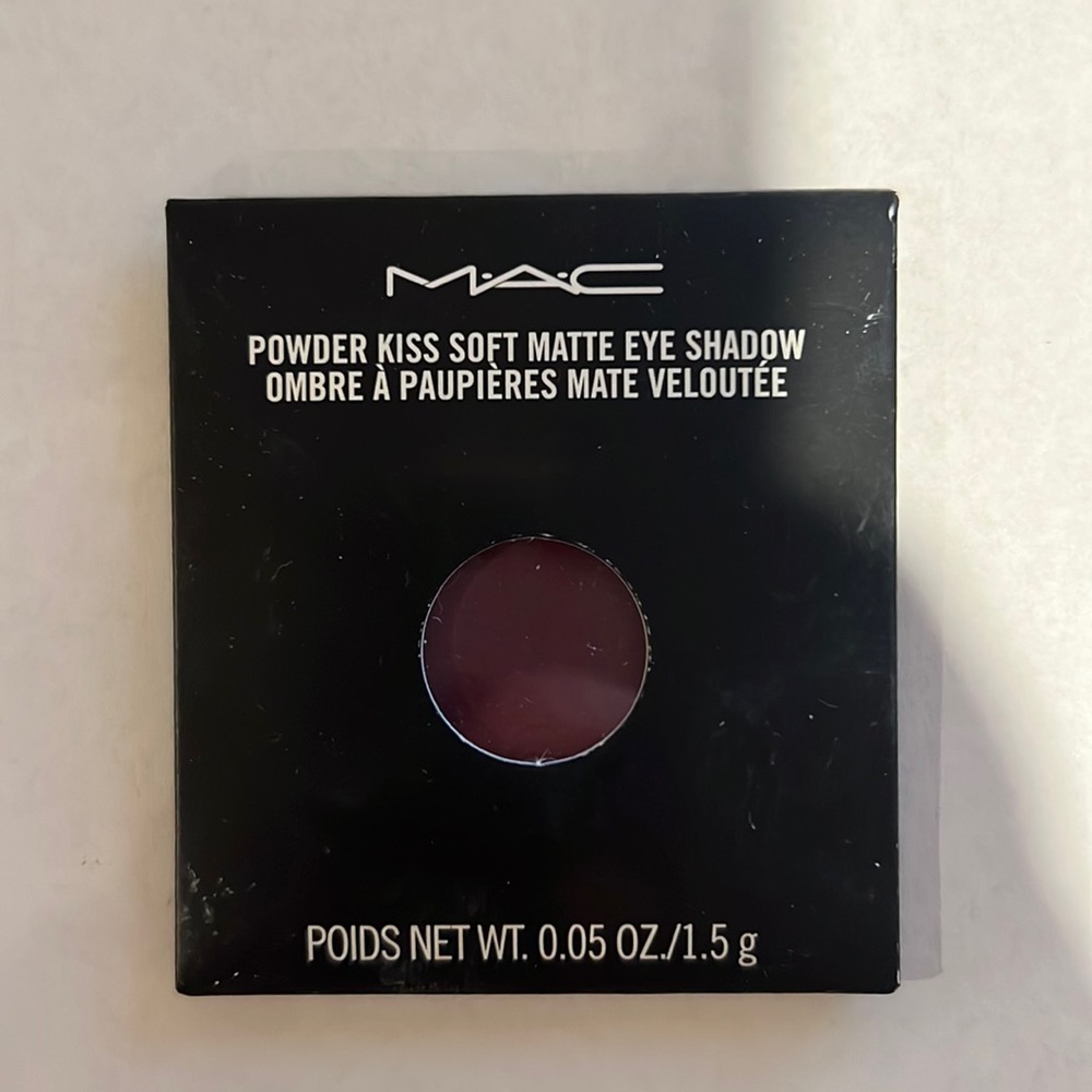 Mac P For Potent eye shadow